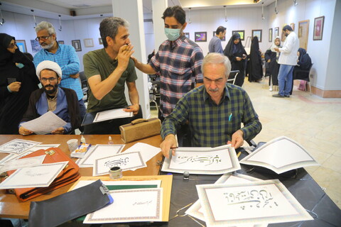 تصاویر / افتتاحیه نمایشگاه آثار هنرهای تجسمی و خوشنویسی کرامت