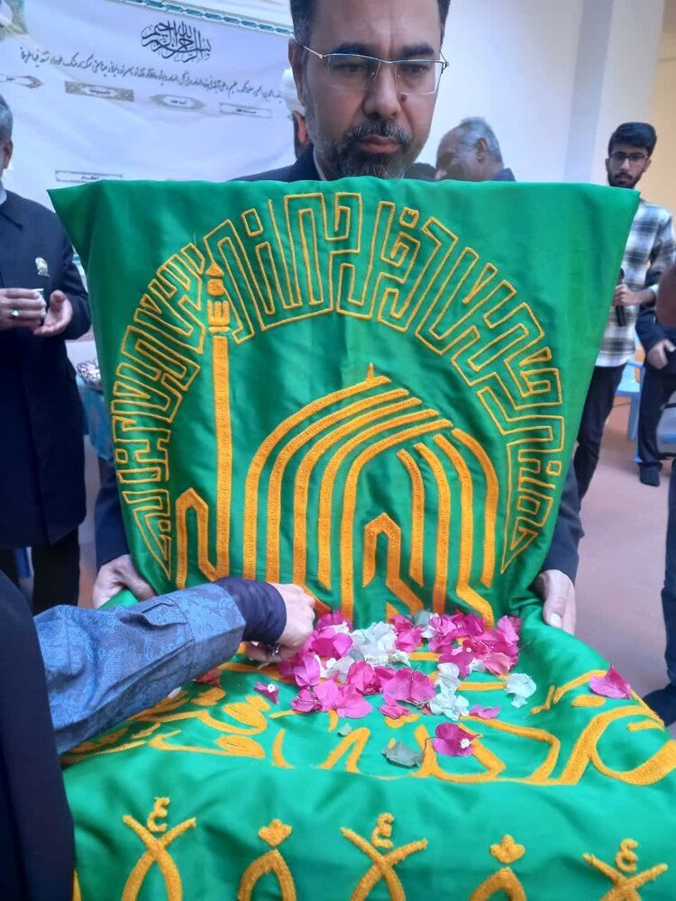 حضور خادمان رضوی در مدرسه علمیه خواهران ریحانه الرسول(س) قشم