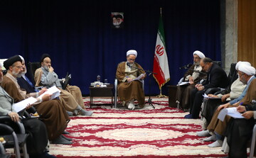 تصاویر/ دیدار اعضای هیئت مدیره موسسه اخلاق و تربیت با آیت الله اعرافی