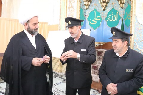 تصاویر/ حضور خادمیاران رضوی در مسجد حاجی خان ارومیه