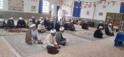 برگزاری کارگاه آموزشی جهاد تبیین ویژه مبلغان شهرهای خرم آباد،ازنا و دوره چگنی
