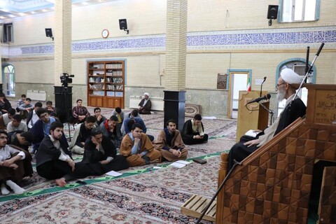 تصاویر/ جلسه اخلاق عمومی آیت الله بنابی در حوزه علمیه بناب