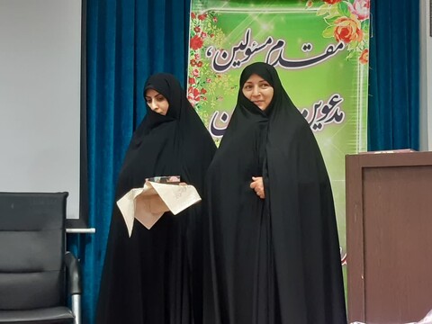 تصاویر/ جشن ولادت حضرت معصومه(س) و روز دختر در مدرسه علمیه حضرت زینب (س)آران و بیدگل