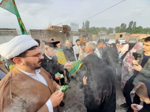 تصاویر/ حضور خادمین حرم امام رضا علیه السلام در شهرستان خوی