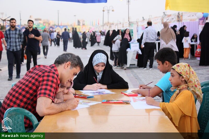 غرفه فرهنگی «یار مهربان» در ساحل بوشهر برپا شد + عکس