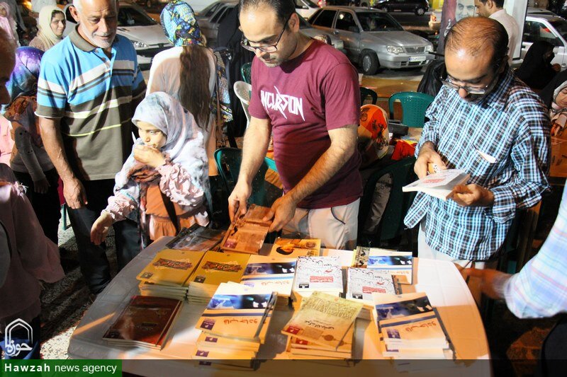 غرفه فرهنگی «یار مهربان» در ساحل بوشهر برپا شد + عکس