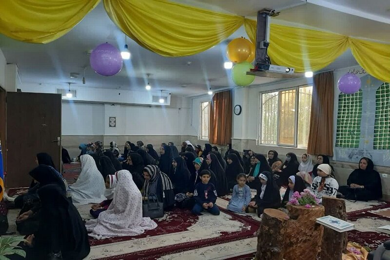 مراسم جشن میلاد حضرت معصومه (س) در دالاهو برگزار شد