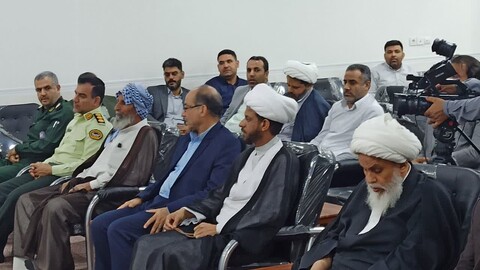 نشست اعضای ستاد سوم خرداد و جمعی از مردم خرمشهر با نماینده ولی فقیه در خوزستان