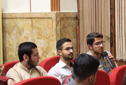 تصاویر/ کرسی آزاد اندیشی با موضوع حجاب در مدرسه علمیه امام خمینی (ره) گرگان