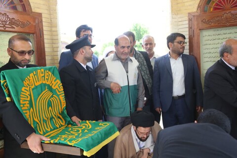 ادای احترام خدام رضوی به شهدای شهر بوشهر