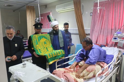 تصاویر/ عیادت خدام رضوی از بیماران بیمارستان بنت الهدی بوشهر