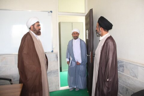 تصاویر / بازدید مدیر ارزشیابی ونظارت آموزش معاونت آموزش حوزه های علمیه کشور ومدیر حوزه علمیه قزوین از مرکز تخصصی حوزه علمیه قزوین