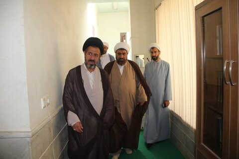 تصاویر / بازدید مدیر ارزشیابی ونظارت آموزش معاونت آموزش حوزه های علمیه کشور ومدیر حوزه علمیه قزوین از مرکز تخصصی حوزه علمیه قزوین