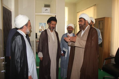 تصاویر / بازدید مدیر ارزشیابی ونظارت آموزش معاونت آموزش حوزه های علمیه کشور ومدیر حوزه علمیه قزوین از مرکز تخصصی حوزه علمیه قزوین