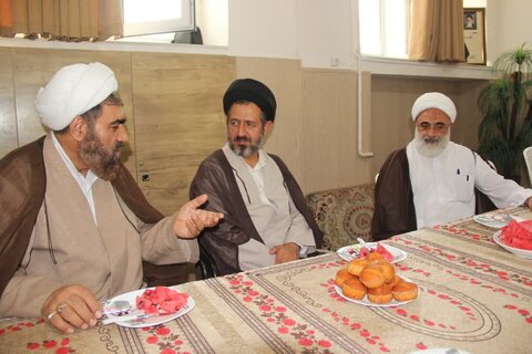 تصاویر / بازدید مدیر ارزشابی ومعاونت آموزش حوزه های علمیه کشور از مدرسه علمیه شیخ الاسلام قزوین