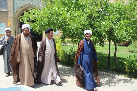 تصاویر / بازدید مدیر ارزشابی ومعاونت آموزش حوزه های علمیه کشور از مدرسه علمیه شیخ الاسلام قزوین