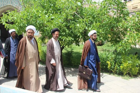 تصاویر / بازدید مدیر ارزشابی ومعاونت آموزش حوزه های علمیه کشور از مدرسه علمیه شیخ الاسلام قزوین