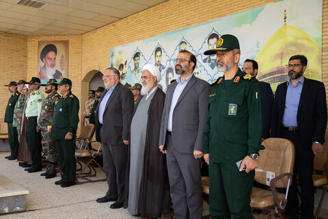 تصاویر / مراسم صبحگاه مشترک در سالروز آزادسازی خرمشهر با حضور نماینده ولی فقیه در استان قزوین