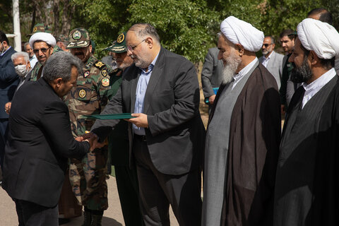 تصاویر / مراسم صبحگاه مشترک در سالروز آزادسازی خرمشهر با حضور نماینده ولی فقیه در استان قزوین