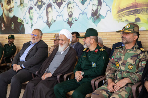 تصاویر / مراسم صبحگاه مشترک در سالروز آزادسازی خرمشهر با حضور نماینده ولی فقیه در استان قزوین