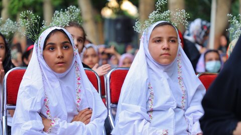 اجتماع بزرگ دختران کرج برگزار شد