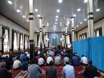 تصاویر/ اقامه نماز جمعه شهرستان چهاربرج