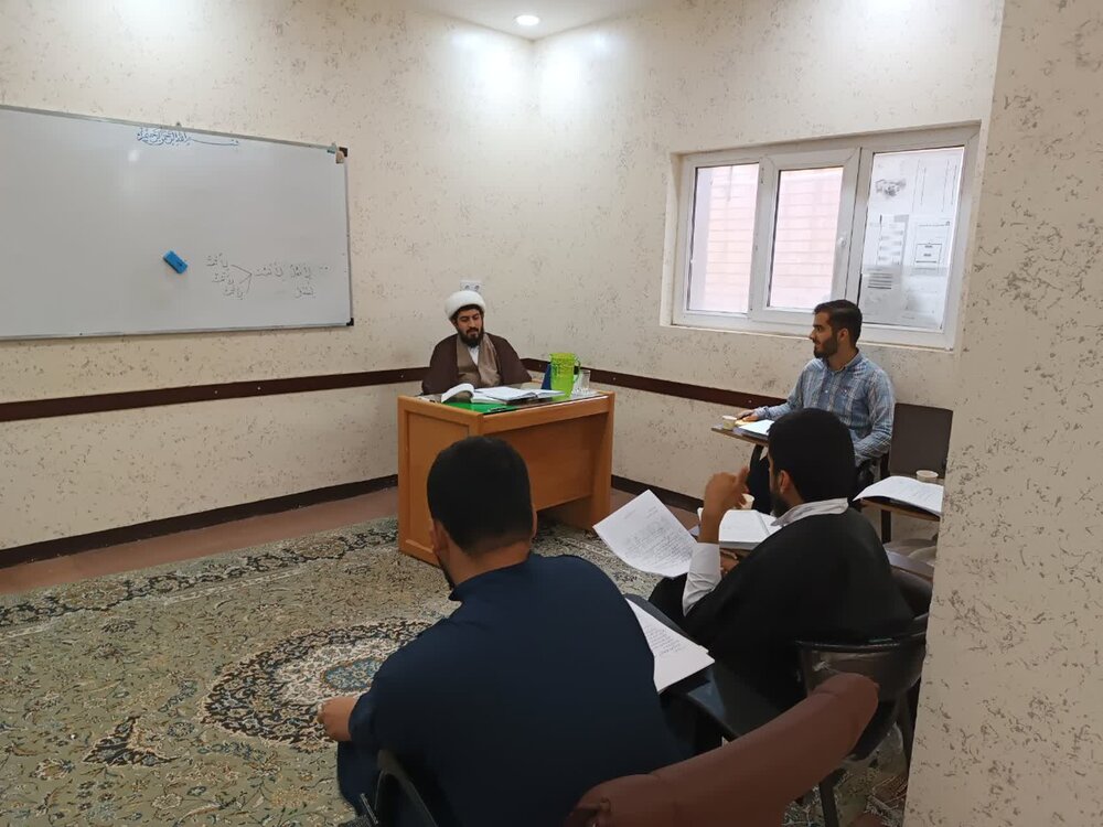 برگزاری دومین دوره علمی تربیتی در مدرسه علمیه بقیه الله(عج) اندیمشک