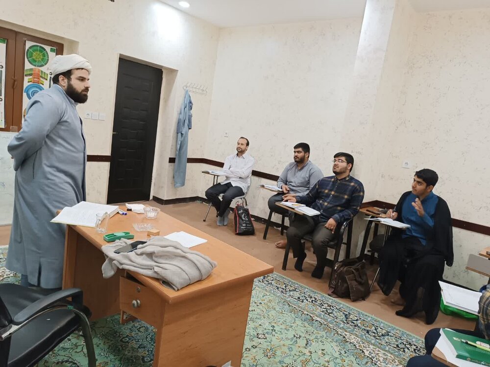 برگزاری دومین دوره علمی تربیتی در مدرسه علمیه بقیه الله(عج) اندیمشک