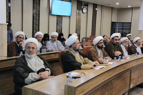 تصاویر/ دومین نشست هم اندیشی مدیران مراکز و گروه های علمی قرآنی استان قم برگزار شد.