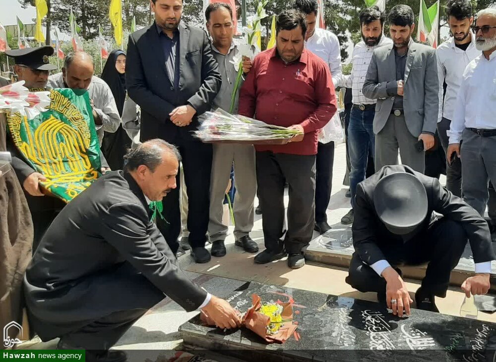 استقبال مردم دارالمؤمنین کاشان از کاروان زیر سایه خورشید + عکس