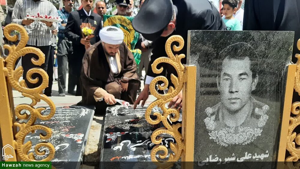 استقبال مردم دارالمؤمنین کاشان از کاروان زیر سایه خورشید + عکس