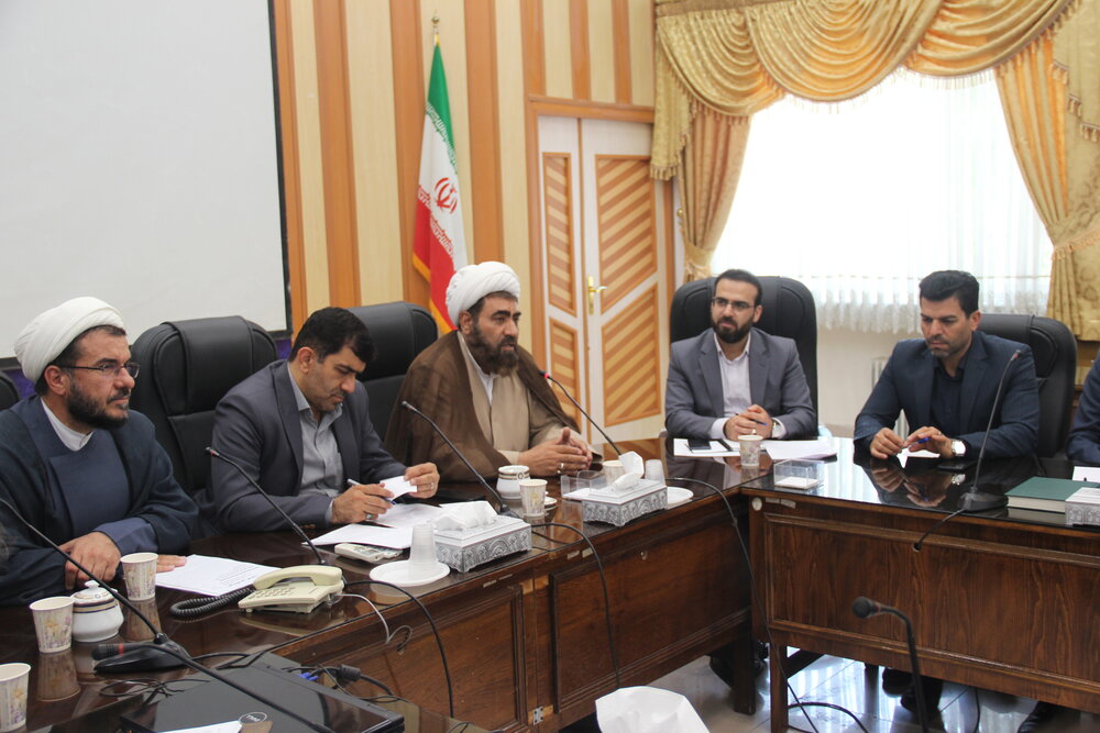 مجاهدت ها و روشنگریهای امام راحل فراموش نمیشود