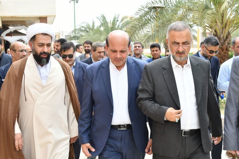 رونمایی از تابلوی نفیس «شهیدگمنام» در اهواز + عکس