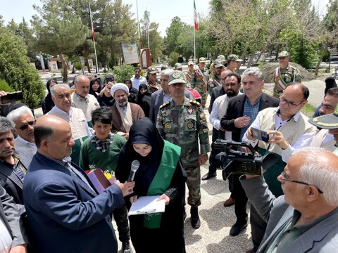 تصاویر/ حضور خادمان حرم رضوی در شهرستان سلماس