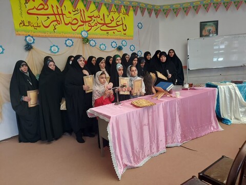 تصاویر/ جشن دهه کرامت در مدرسه علمیه فاطمیه (س) نقده