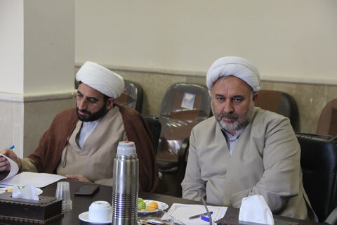 تصاویر / نشست مدیر حوزه علمیه استان قزوین با مدیران مدارس علمیه استان قزوین