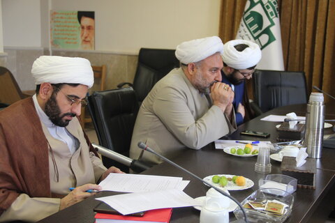تصاویر / نشست مدیر حوزه علمیه استان قزوین با مدیران مدارس علمیه استان قزوین