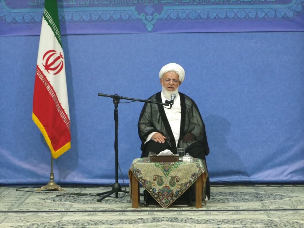 صیانت از عقاید مردم وظیفه حوزههای علمیه است