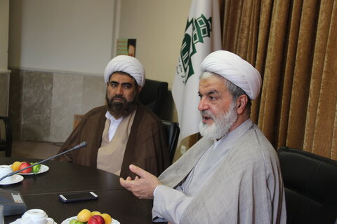 تصاویر / نشست استاد اخلاق حوزه علمیه قم با اعضای ستادی مرکز مدیریت حوزه علمیه استان قزوین