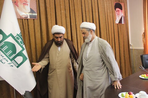 تصاویر / نشست استاد اخلاق حوزه علمیه قم با اعضای ستادی مرکز مدیریت حوزه علمیه استان قزوین