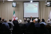 اندیشکده‌های غربی خیلی تلاش می‌کنند تا امام را تحریف کنند/ هر کس تفسیر مکتب امام را از غیر خط ولایت بگیرد دچار آسیب و انحطاط است