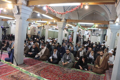 تصاویر / مراسم عمامه گذاری طلاب مدارس علمیه استان قزوین با حضور نماینده ولی فقیه در استان قزوین