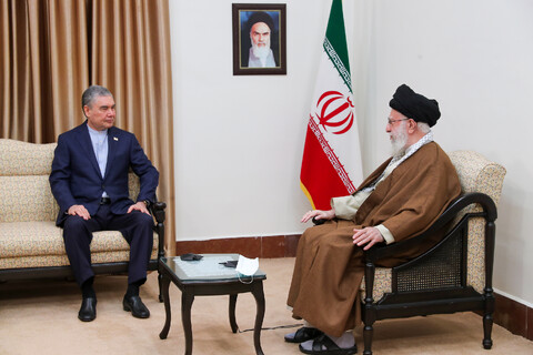 ترکمانستان کی پیپلز کونسل کے سربراہ کی رہبر انقلاب اسلامی سے ملاقات