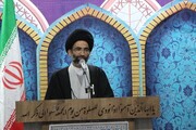 امام خمینی (رہ) تمام لوگوں بالخصوص خانوادۂ شہداء کے ساتھ انتہائی تواضع سے پیش آتے