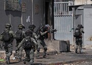 ज़ायोनी सैनिकों और फ़िलिस्तीनी प्रतिरोधी युवाओं के बीच फ़ायरिंग में एक ज़ायोनी सैनिक ज़ख़्मी