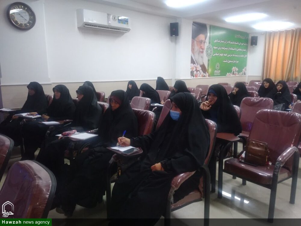 اولین دوره تربیت مربی تحقیقات پیمایشی ویژه طلاب خواهر خوزستان