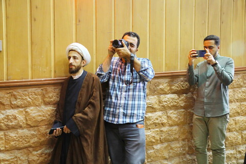 تصاویر / تحریف ظالمانه " بازکاوی پدیده تحریف امام "