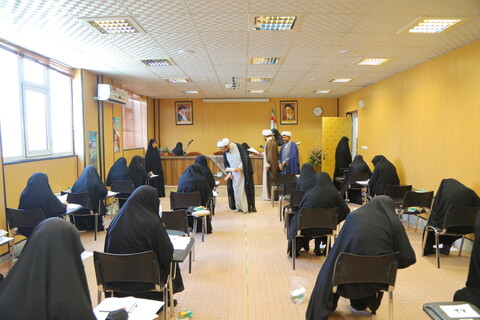 بازدید مدیر حوزه‌های علمیه خواهران از محل برگزاری آزمون ورودی تحصیلات تکمیلی