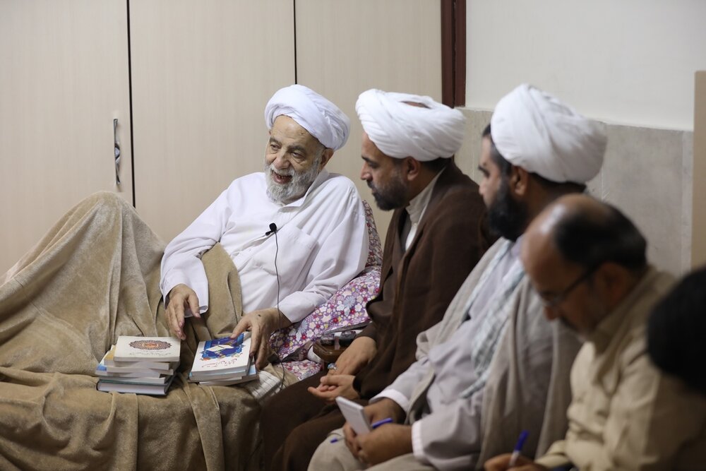 جهاد تبیین را بر اساس مفاهیم قرآنی بیان کنید/ از تعطیلات هفتگی بکاهید