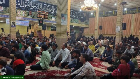 بالصور/ إقامة مراسيم الذكرى الرابع والثلاثين من رحيل الإمام الخميني(ره) في مختلف مدن إيران